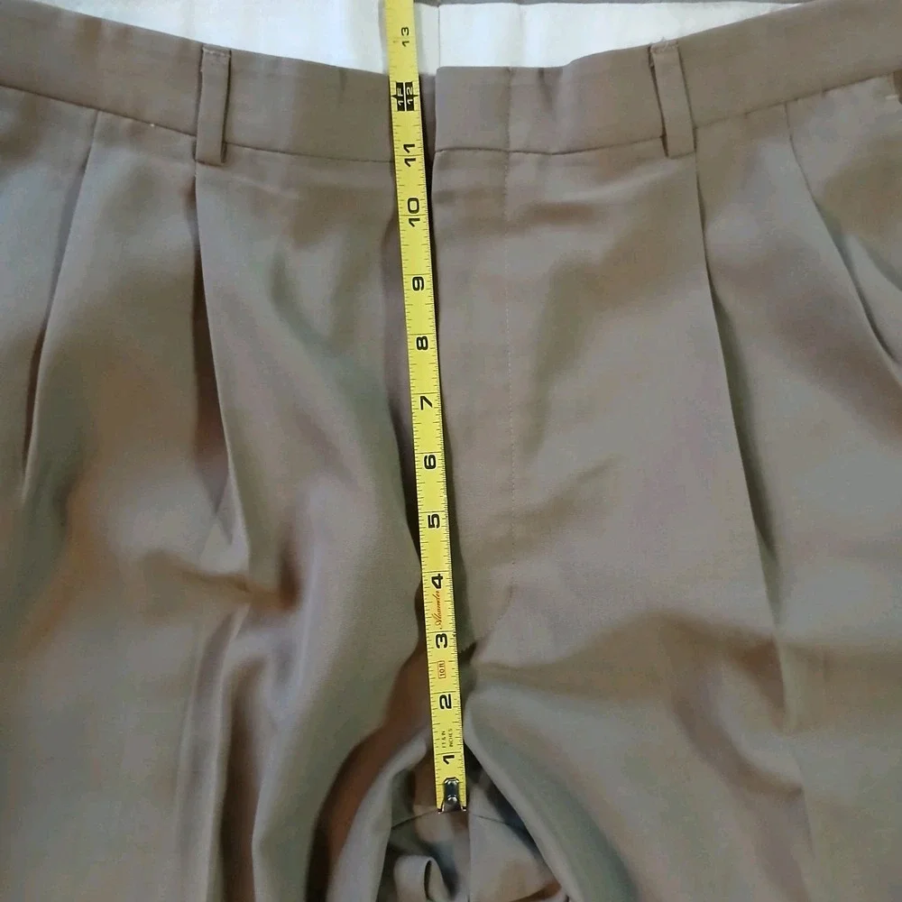 Haggar Dress Pants Gentleman's Fit Khaki Pleated 36x30 Polyester Wool Blend - Picture 2 of 10
